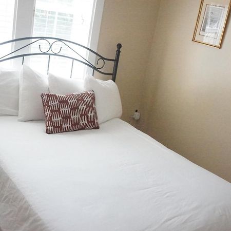The Frogtown Inn Canadensis Buitenkant foto