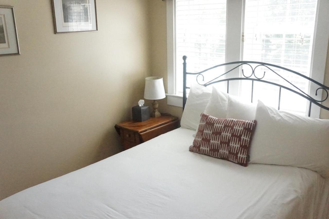 The Frogtown Inn Canadensis Buitenkant foto