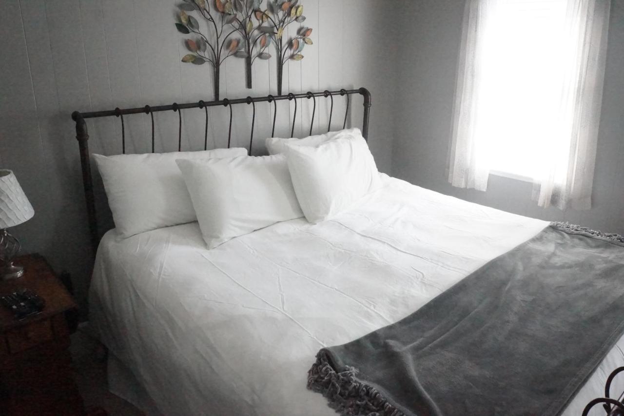 The Frogtown Inn Canadensis Buitenkant foto