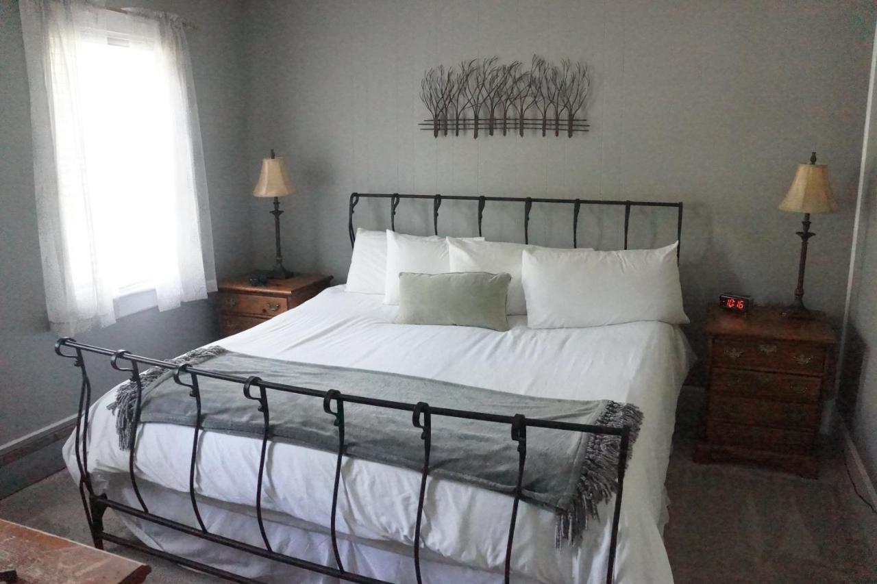 The Frogtown Inn Canadensis Buitenkant foto